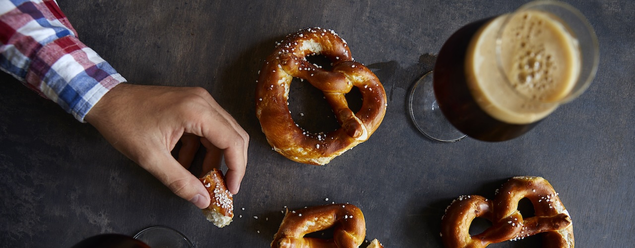 Brezeln und Bier sind das Traumpaar im Elsass